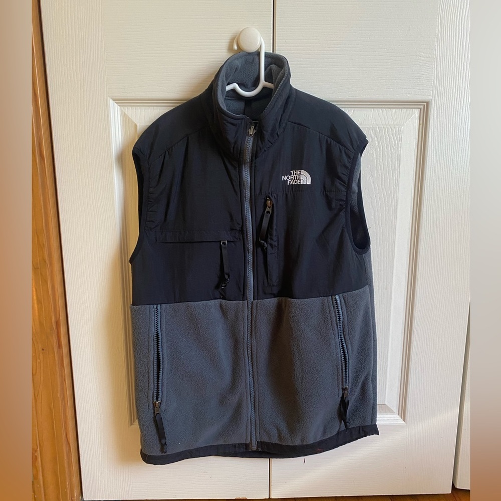 Men’s North Face Vest